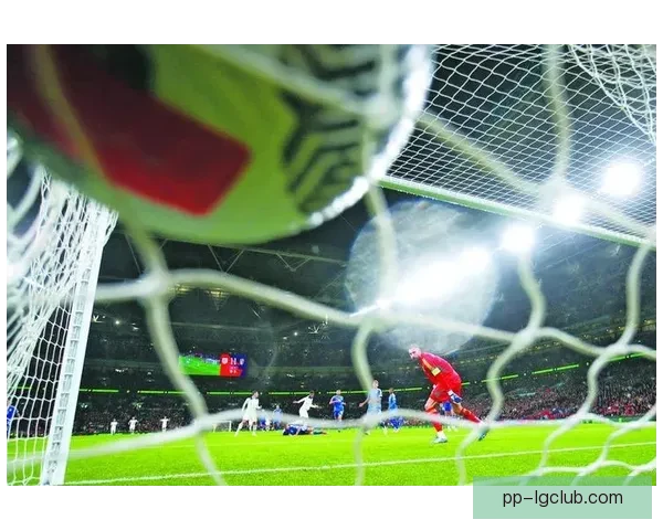 2024美洲杯开幕式点亮亚特兰大梅赛德斯奔驰体育场足球盛宴